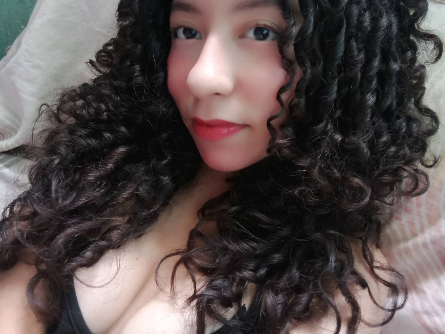 Lisa, live on CamgoCam
